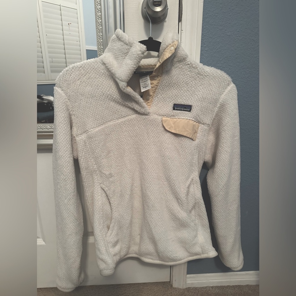 Women’s Patagonia pull over fleece